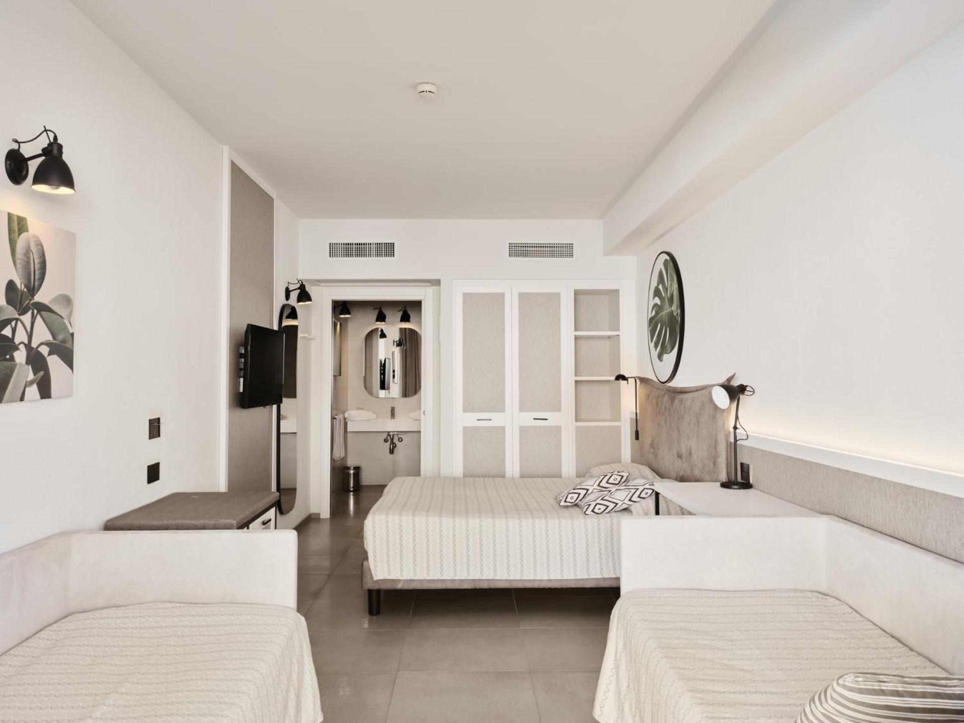 Superior Quadruple Room
