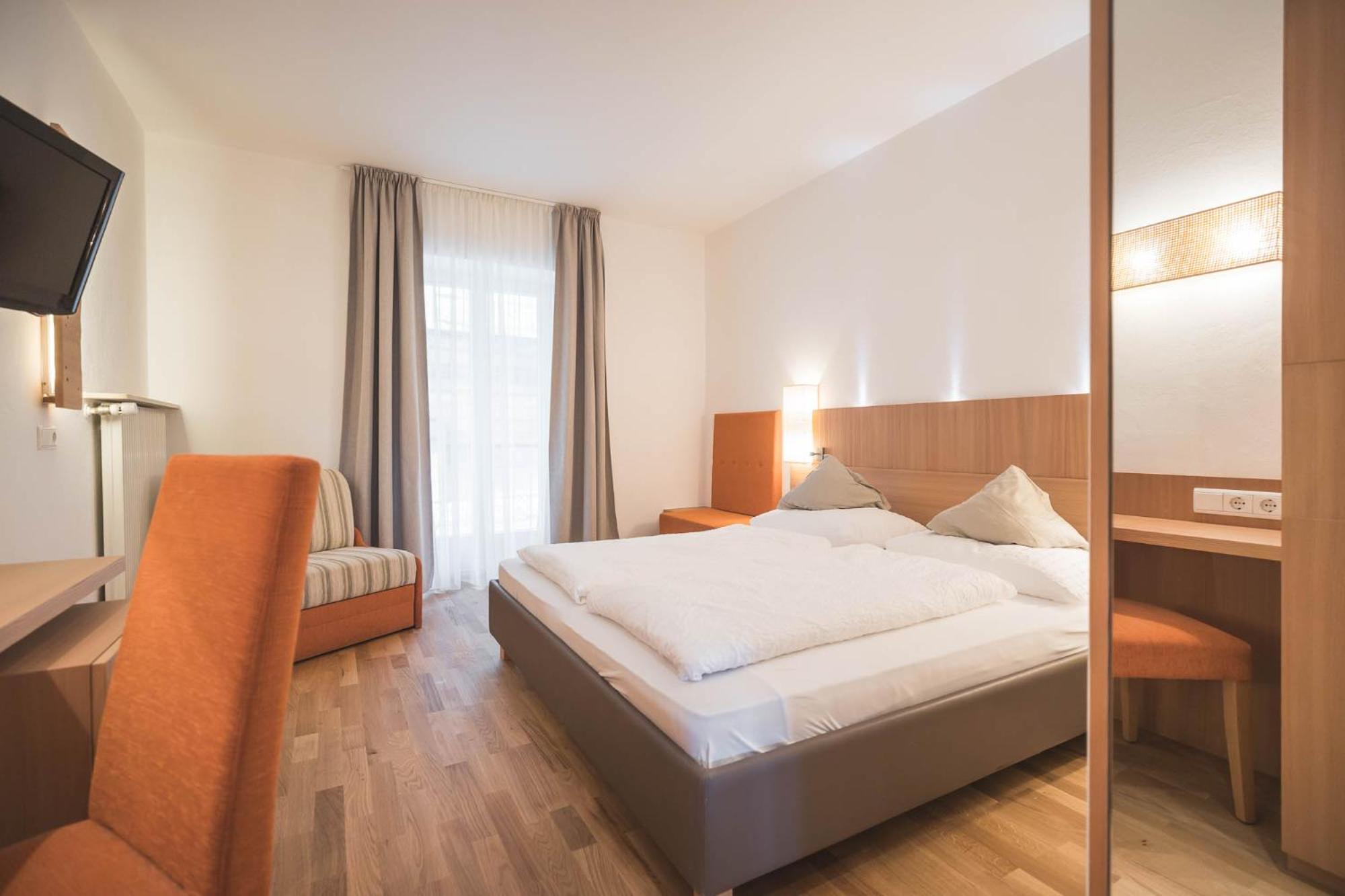 Basic Double Room