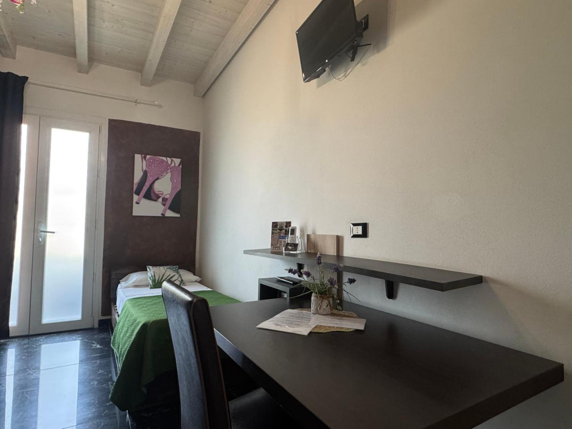 Triple Room Private Bathroom