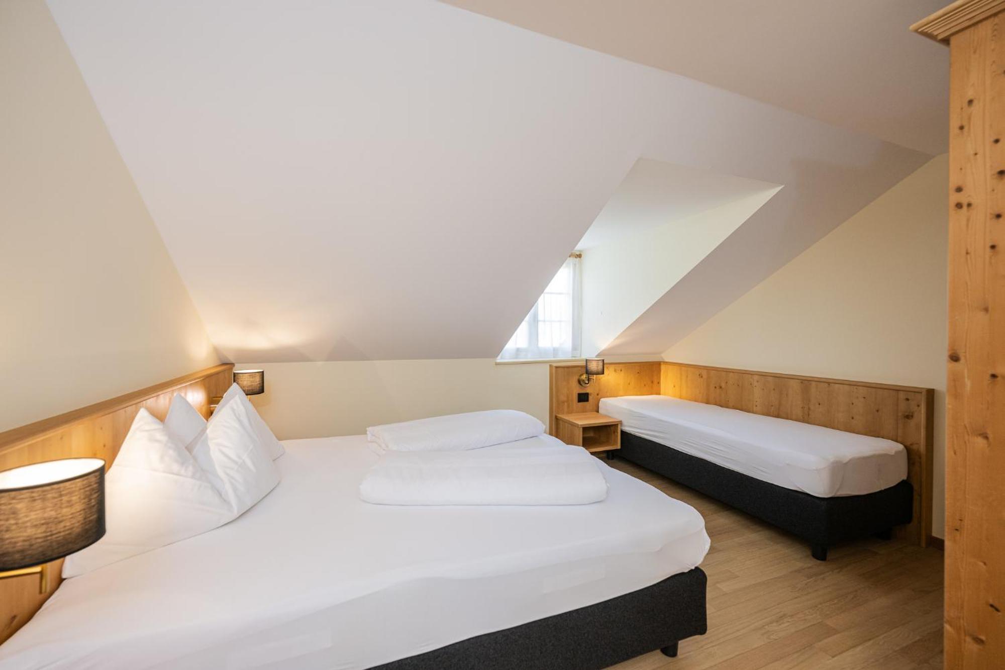 Triple Room,1772255022:JPEG