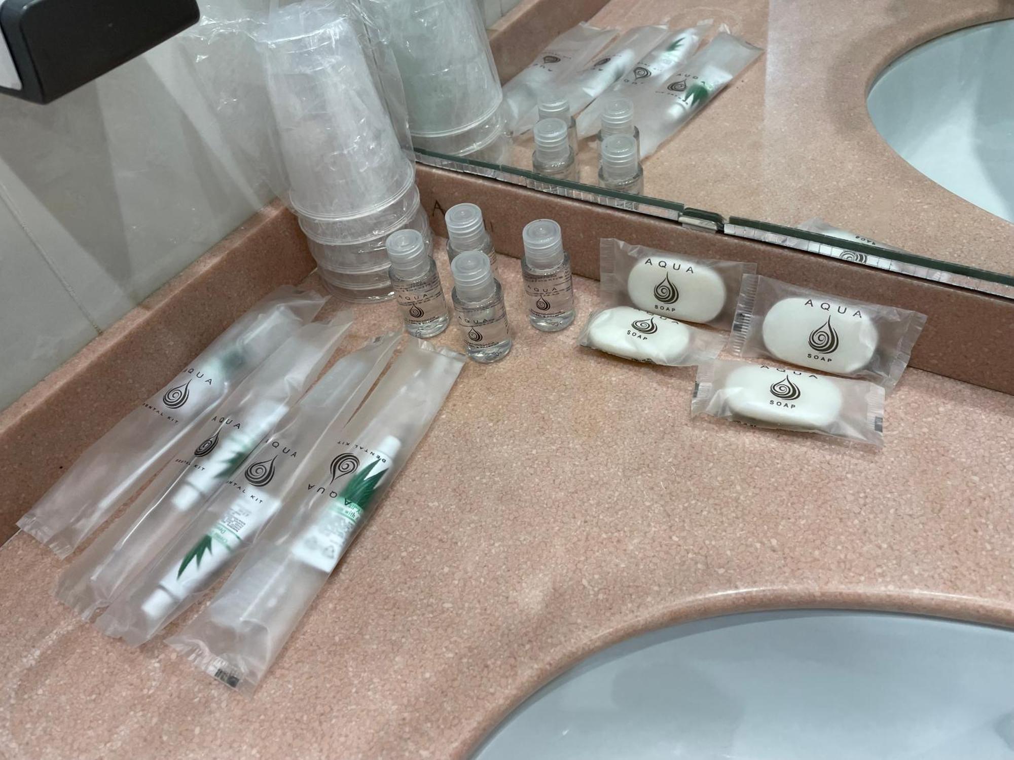 Cameră cvadruplă