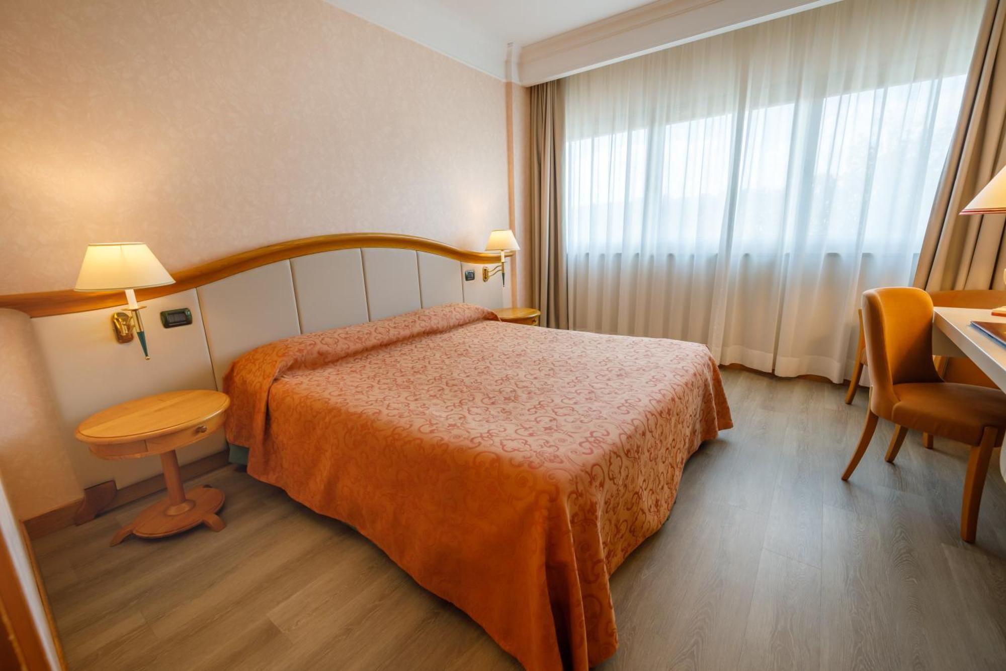 Smart Double or Twin Room