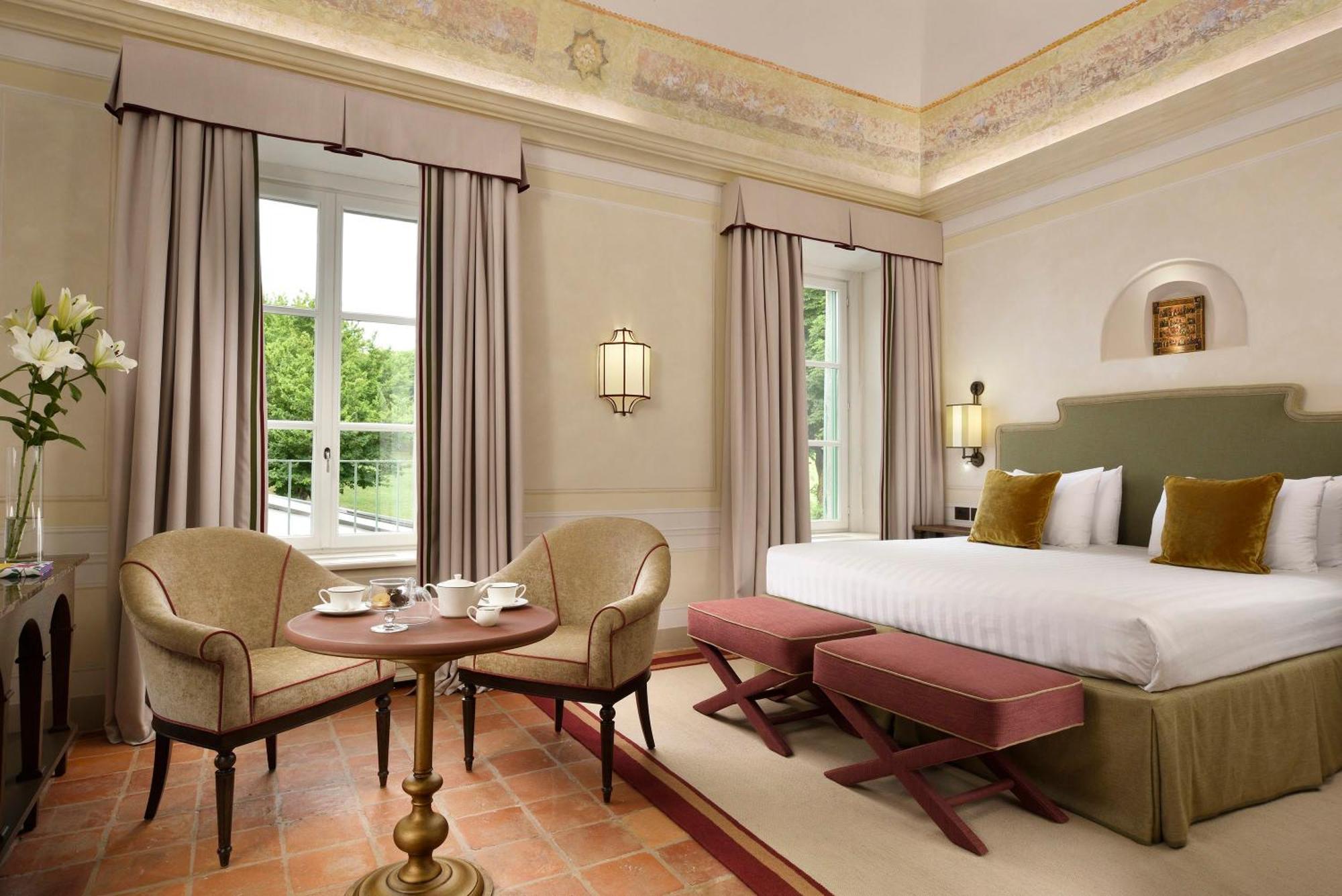 Junior Suite Garden View