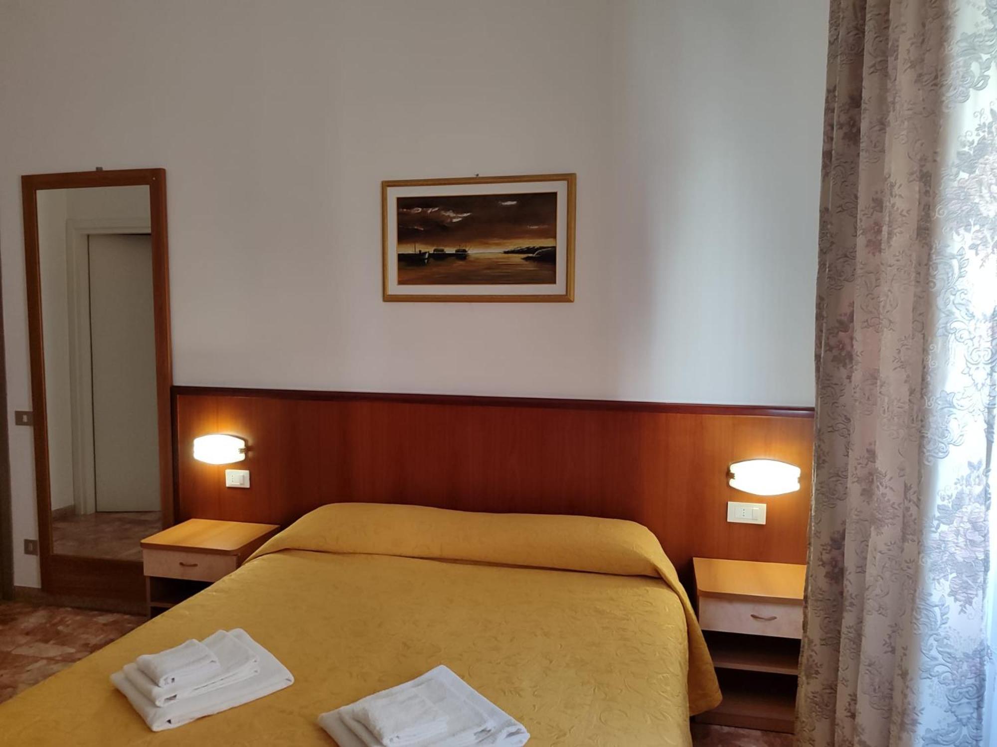 Double Room Private Bathroom