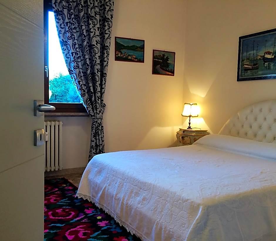 Double Room Mountain View