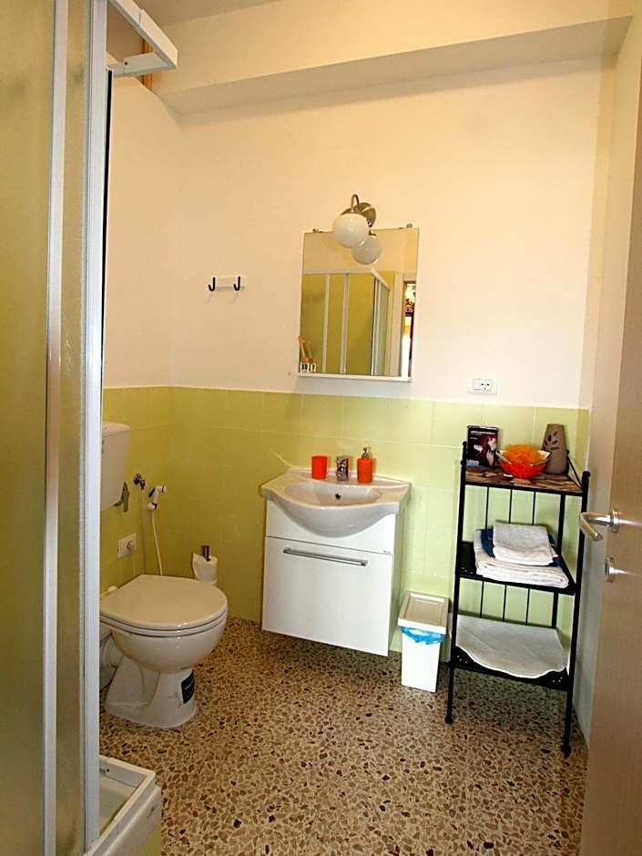 Double Room Balcony Private Bathroom