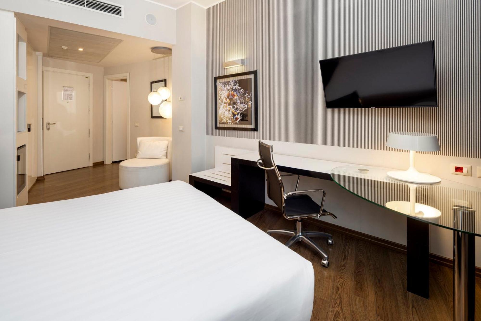 Premium King Room