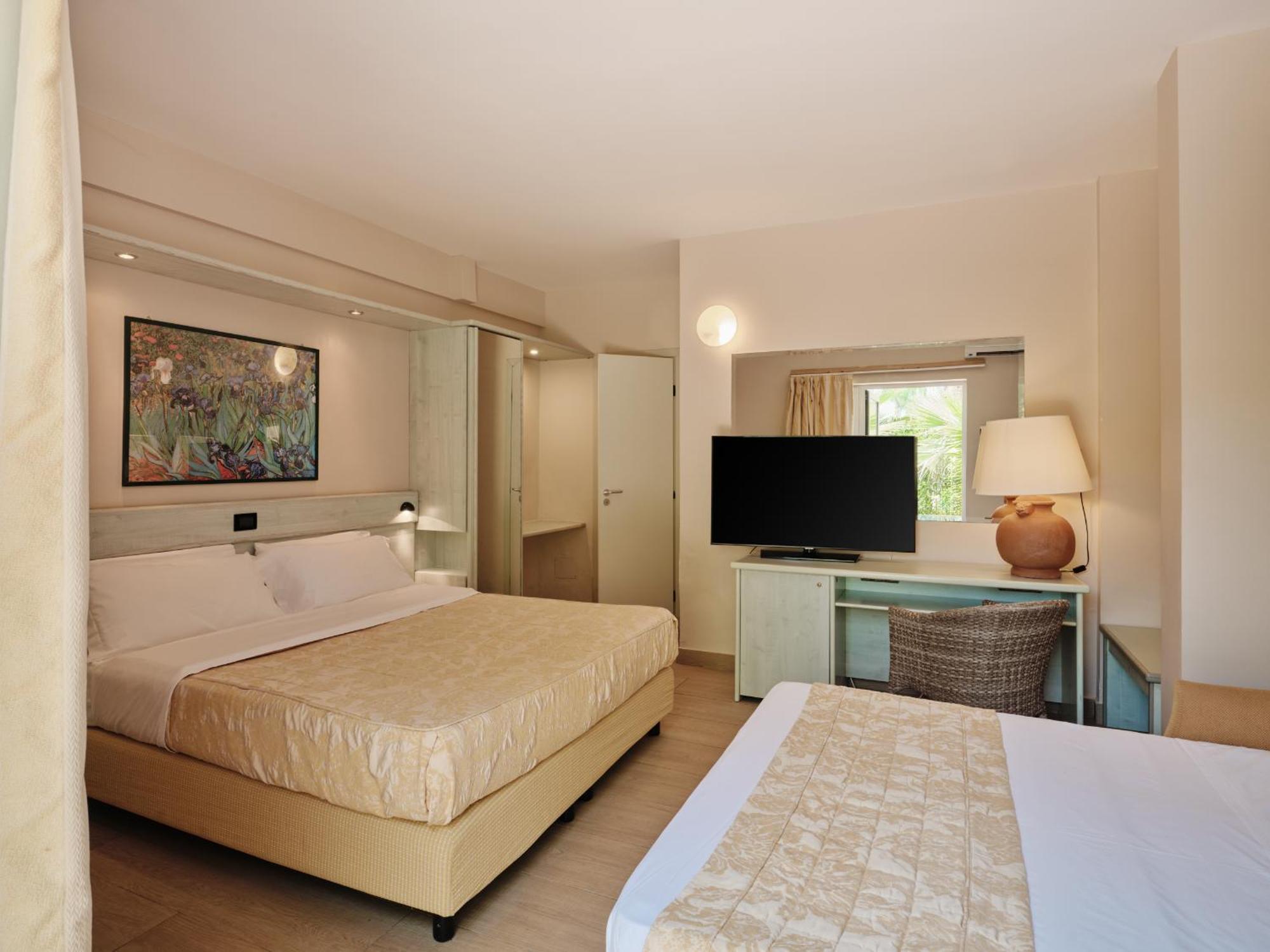 Standard Family Room