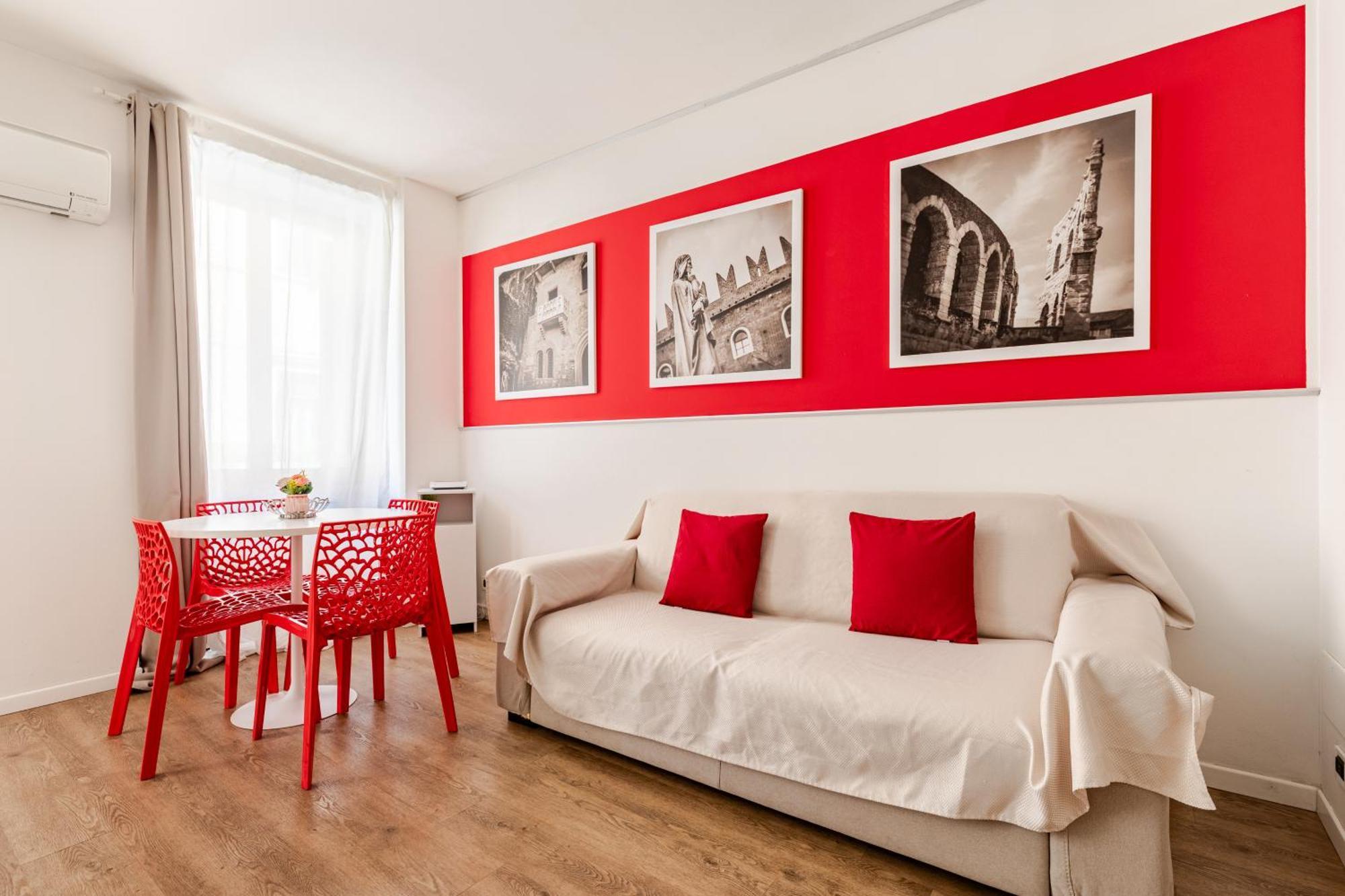 Juliet Studio Apartment Via Lastre 5