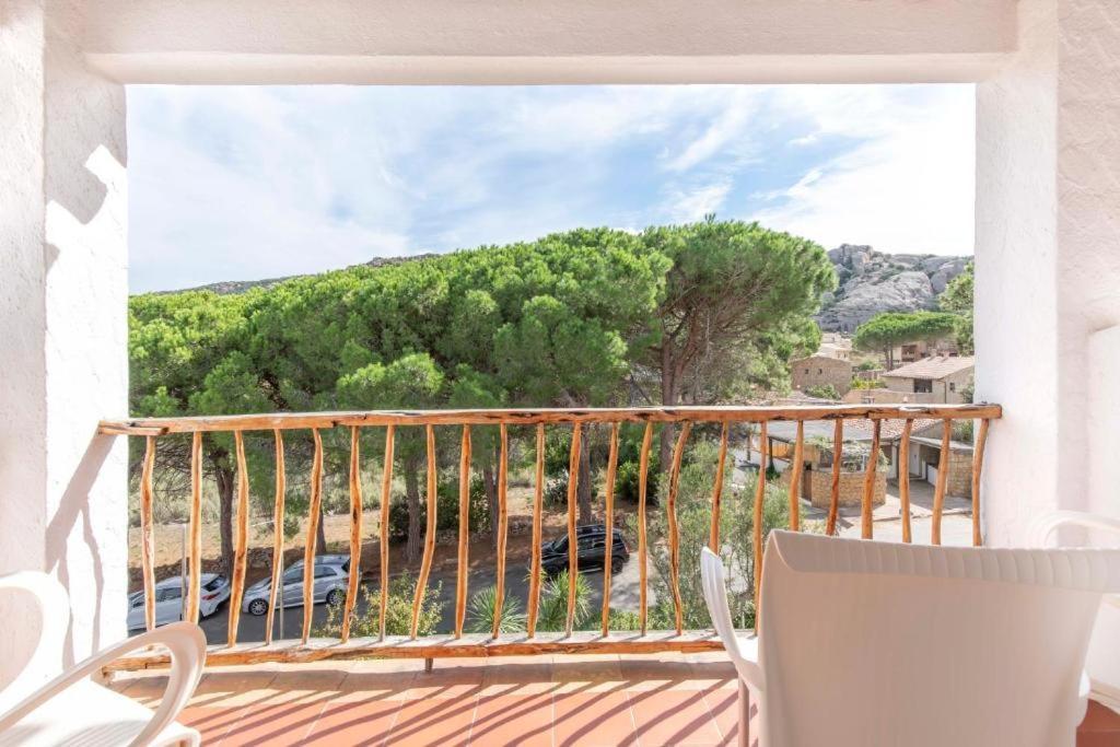 Double or Twin Room Garden View