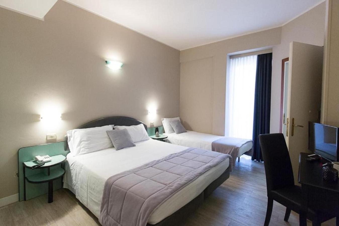 Standard Triple Room Sea View