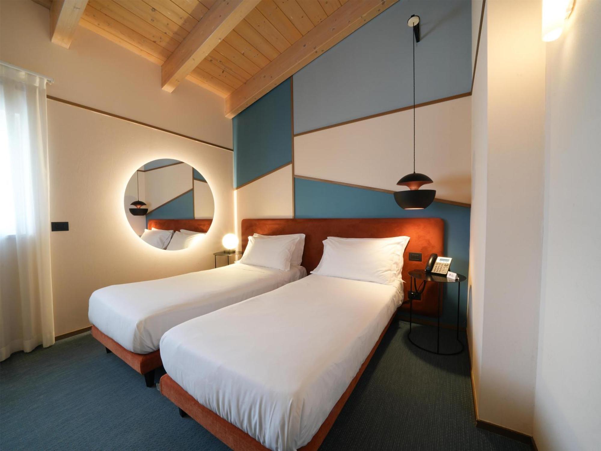 Standard Twin Room Non-Smoking