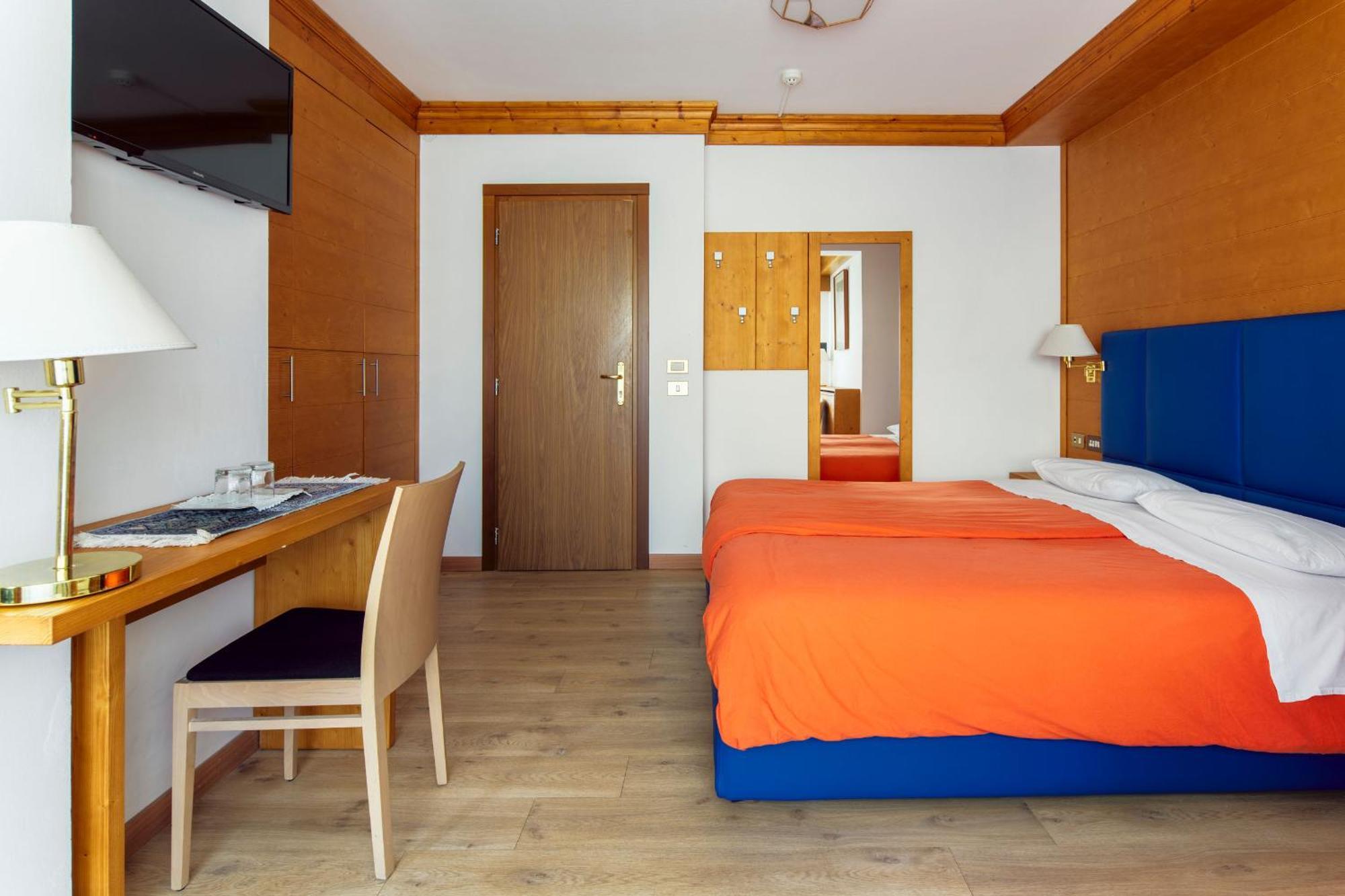 Standard Double or Twin Room Balcony