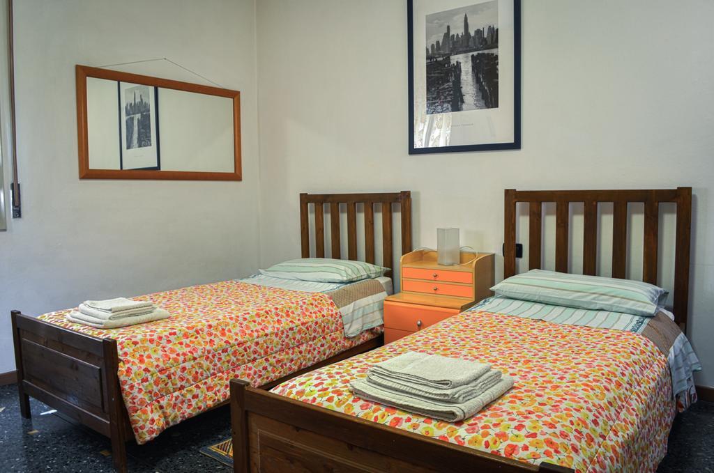 Double or Twin Room Private Bathroom