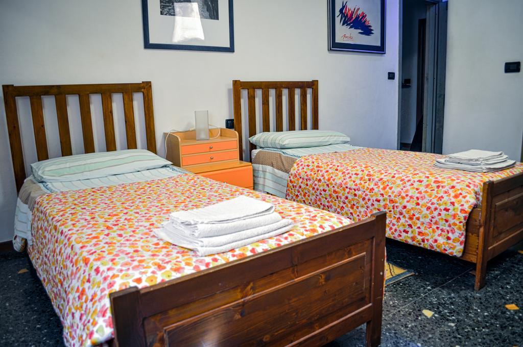 Double or Twin Room Private Bathroom