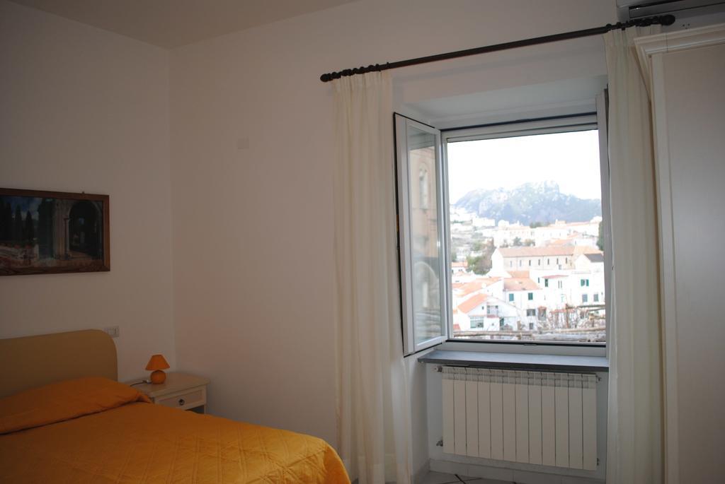 Deluxe Room,664224462:JPEG