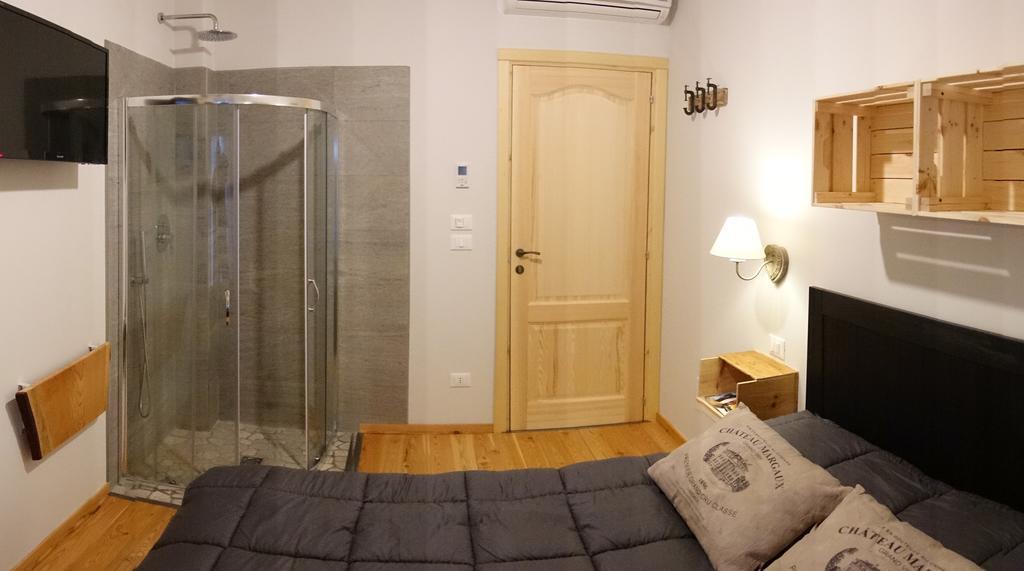Deluxe Suite Spa Bath