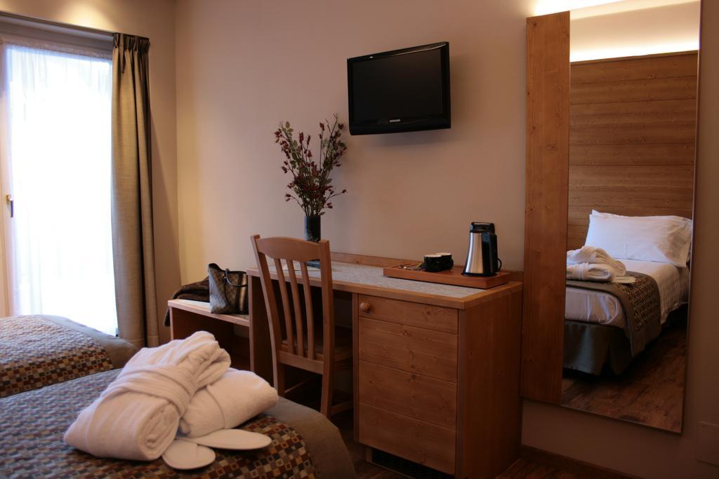 Superior Double or Twin Room,709674115:JPEG