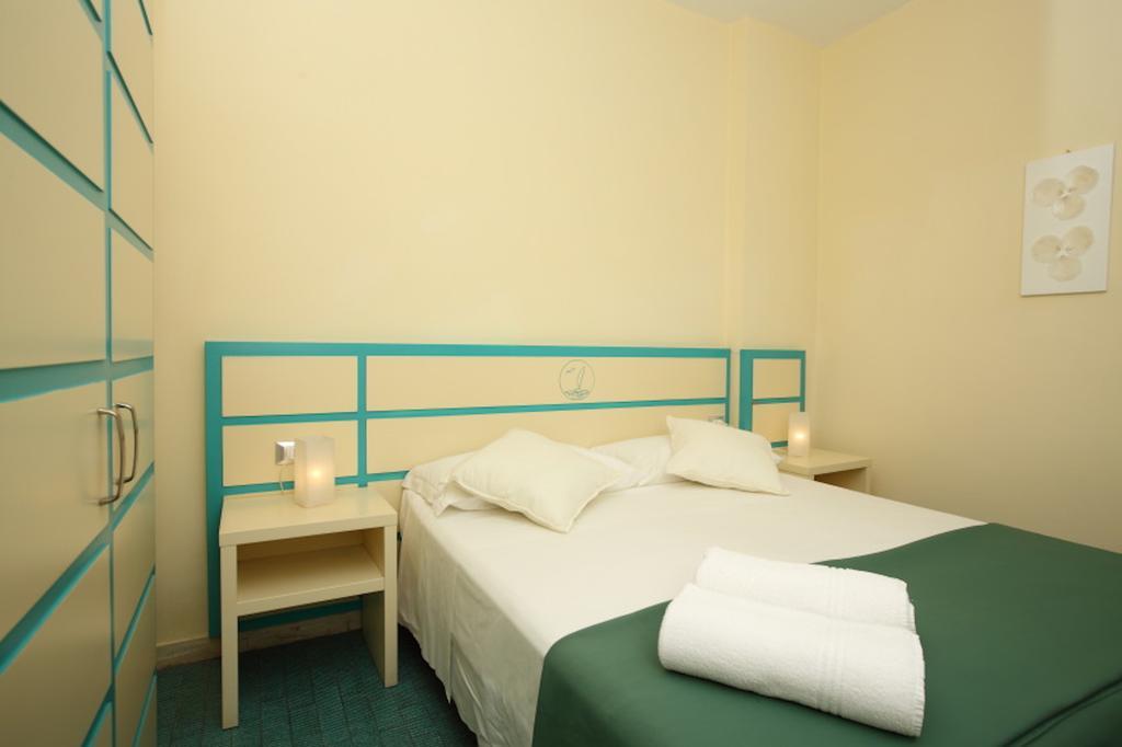 Doppel- oder Zweibettzimmer