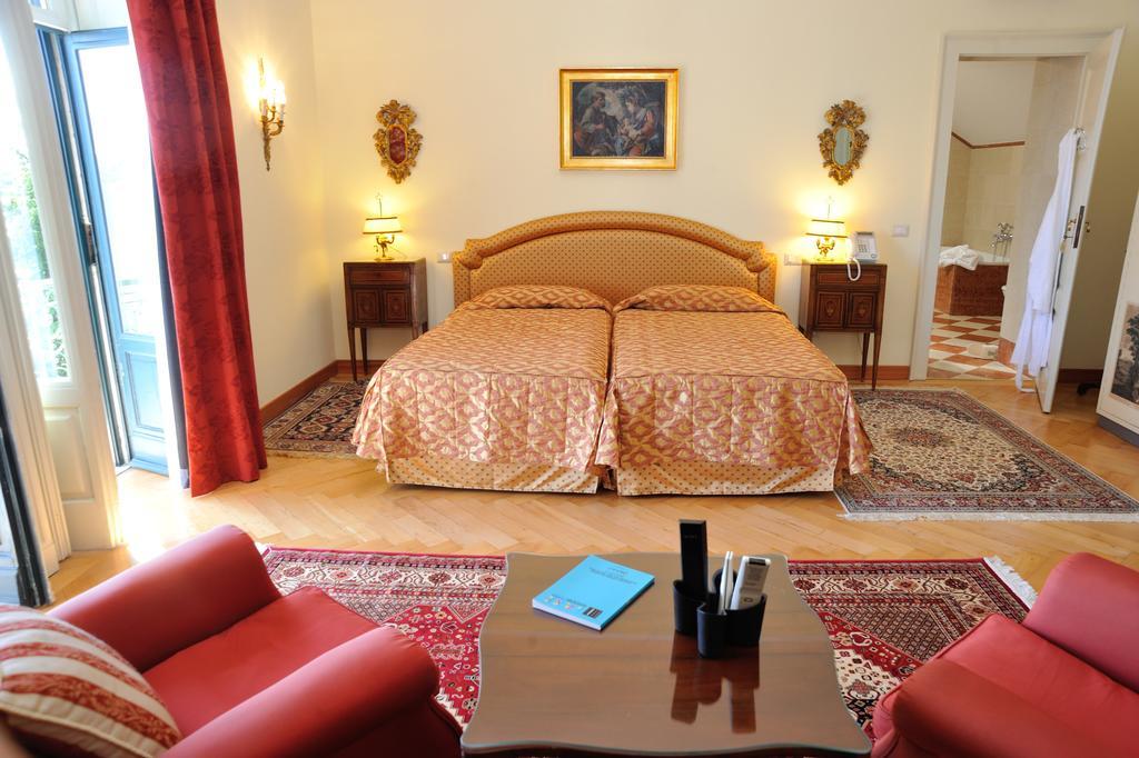 Double Room,240000037:JPEG