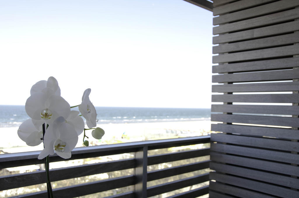 Double or Twin Room Sea View