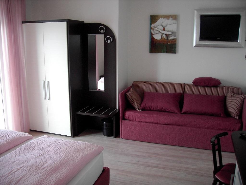 Double Room with Balcony and Lake View