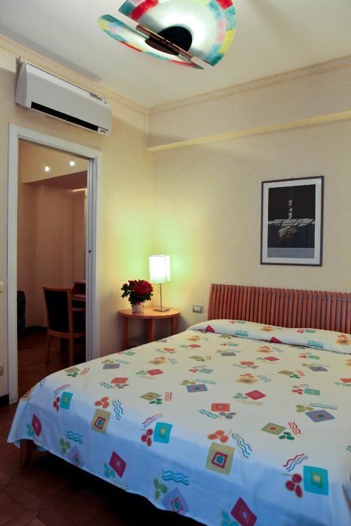 Double Room,25366875:JPEG
