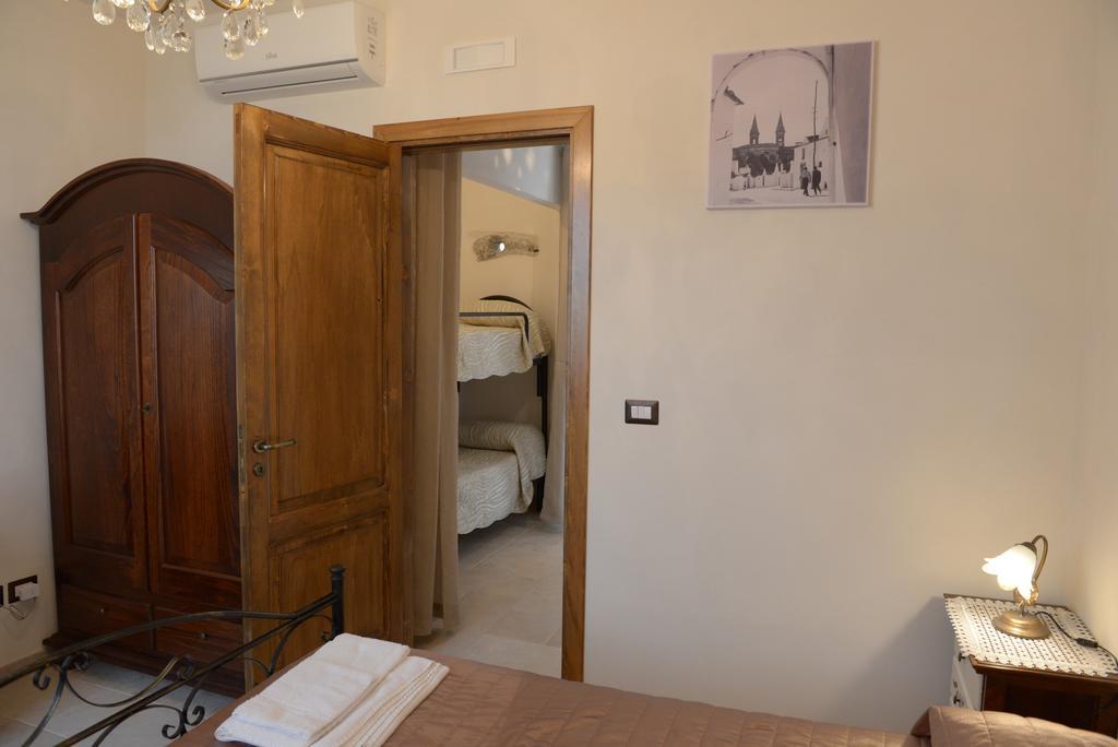 Standard One-Bedroom Apartment,319430833:JPEG