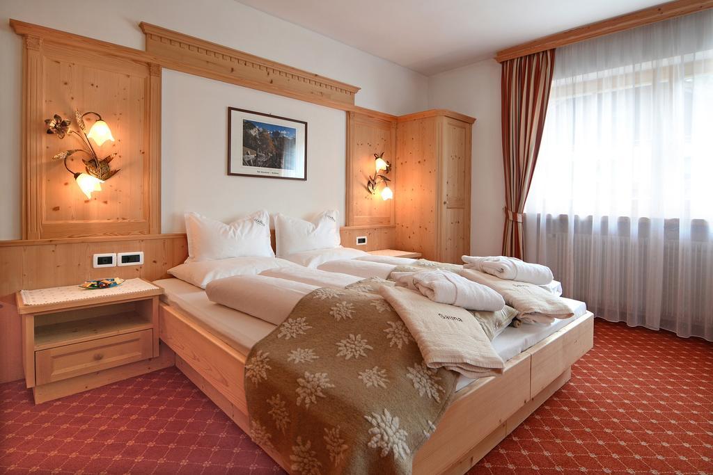 Double or Twin Room,725055706:JPEG