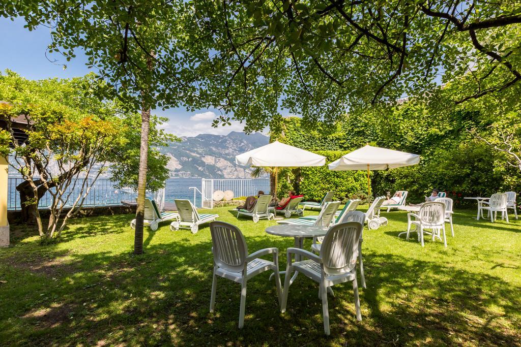 Junior Suite with Lake View
