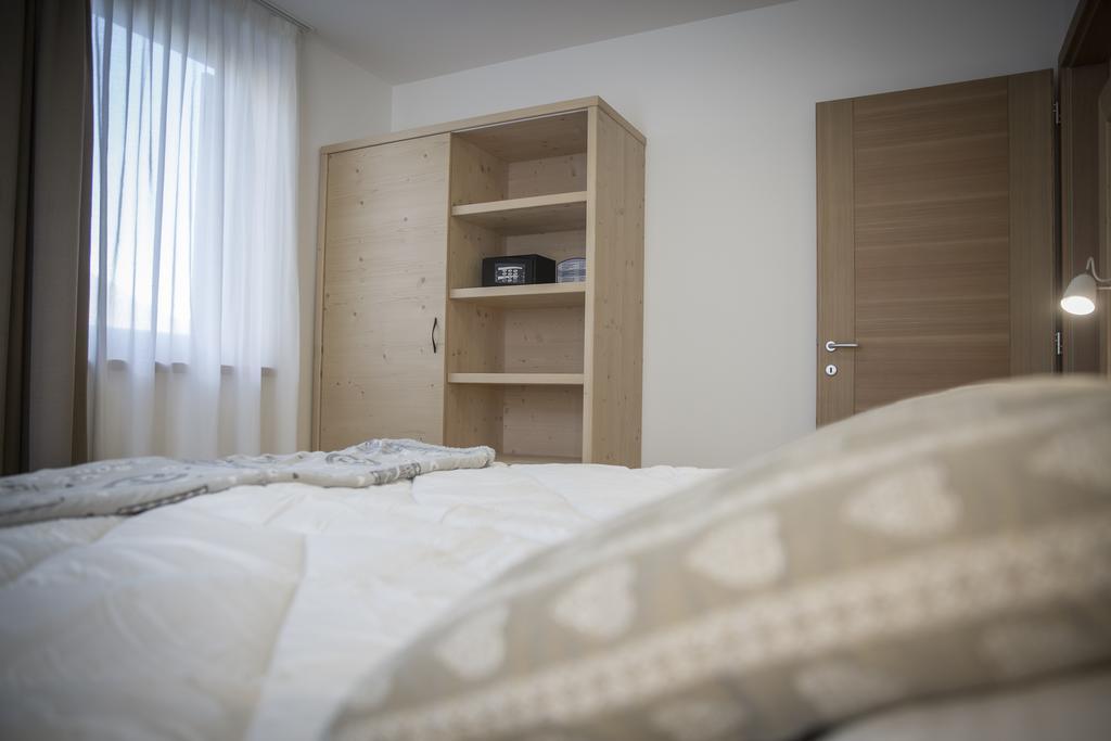 One-Bedroom Apartment,257590577:JPEG