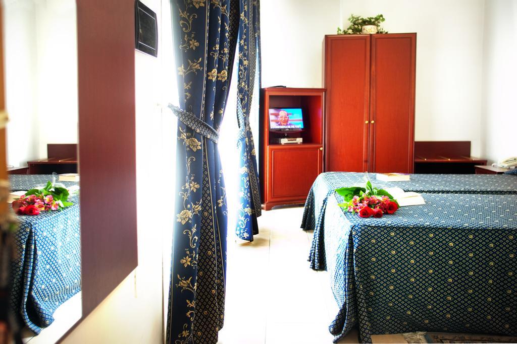 Economy Twin Room
