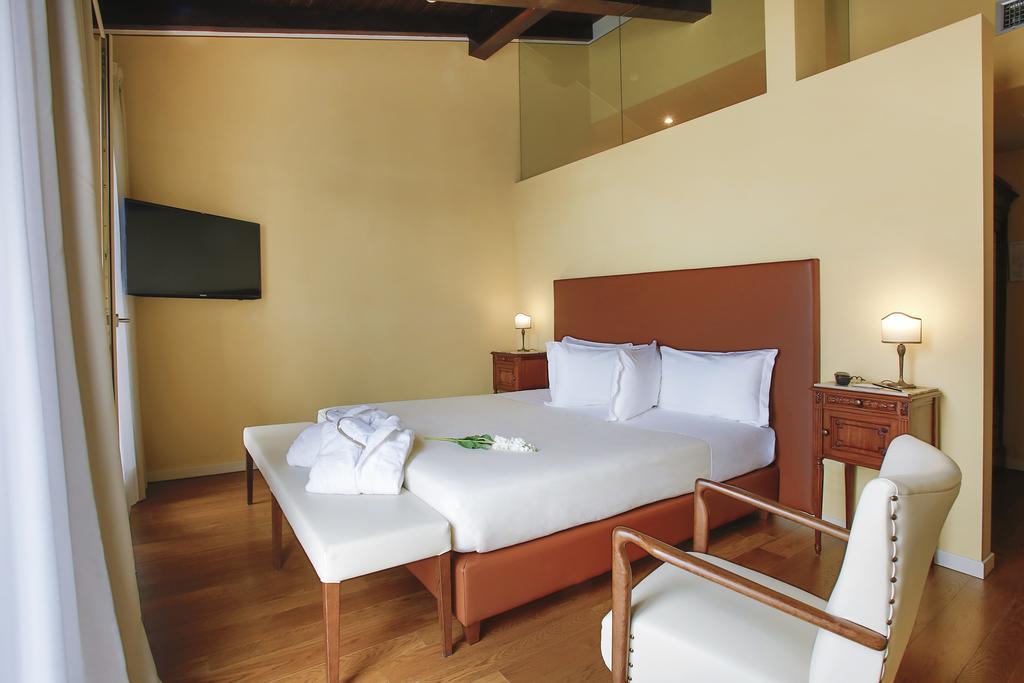 Double Room Lake View