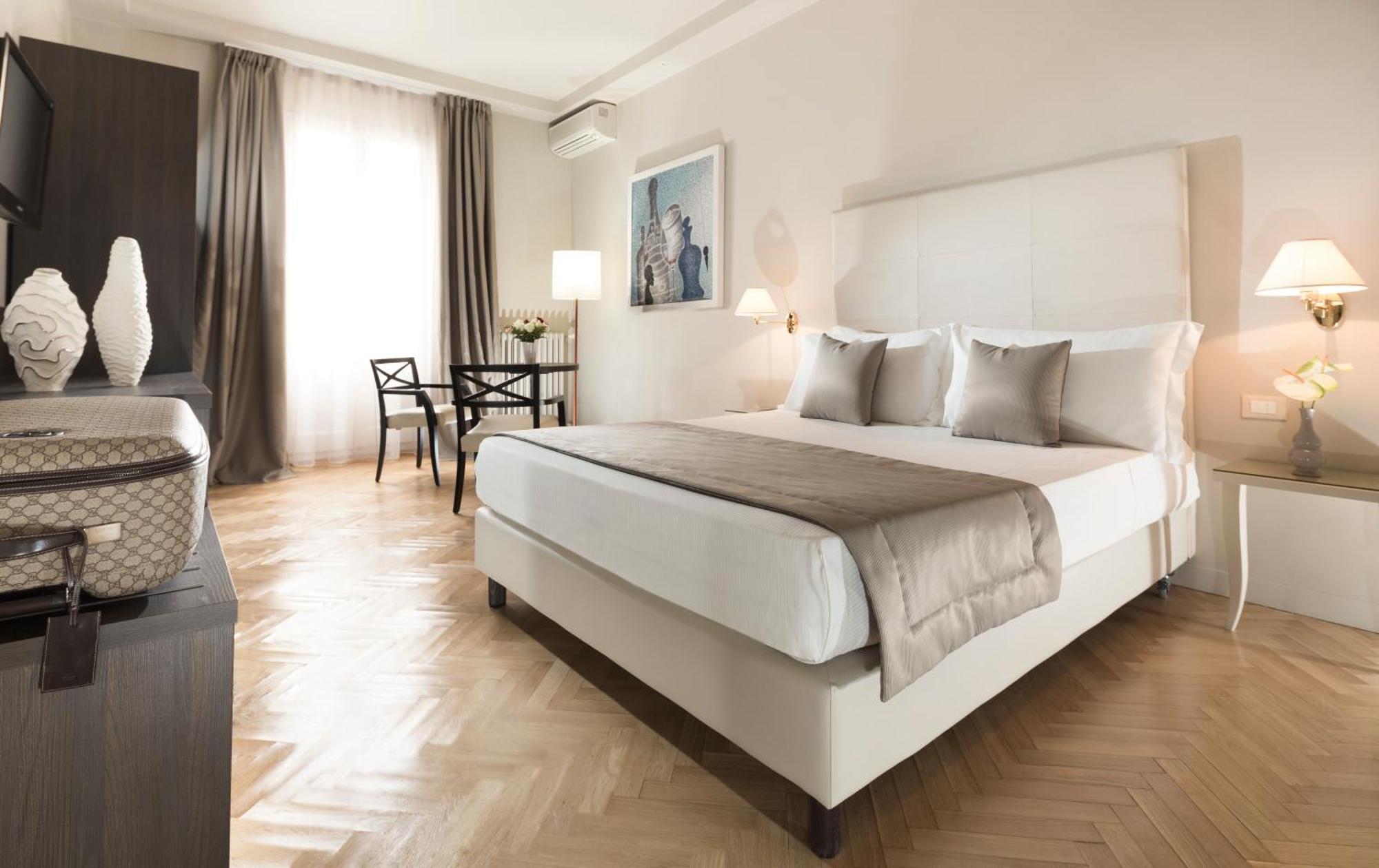 Superior Double Room,682321695:JPEG