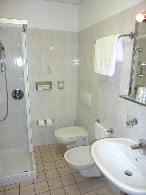 Triple Room,463669143:JPEG