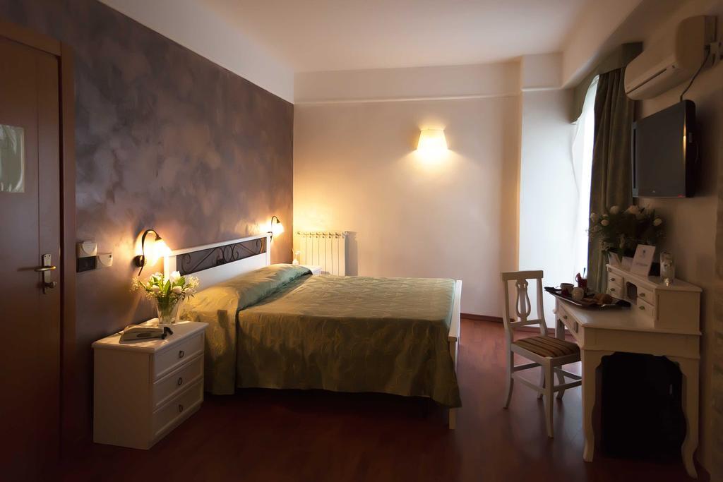 Junior Suite,338918155:JPEG