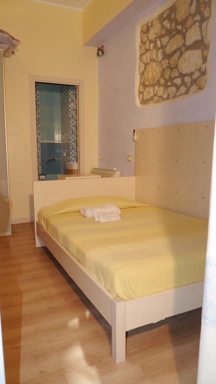 Large Single Room