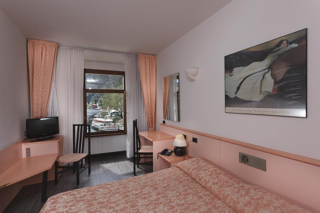 Double Room Lake View