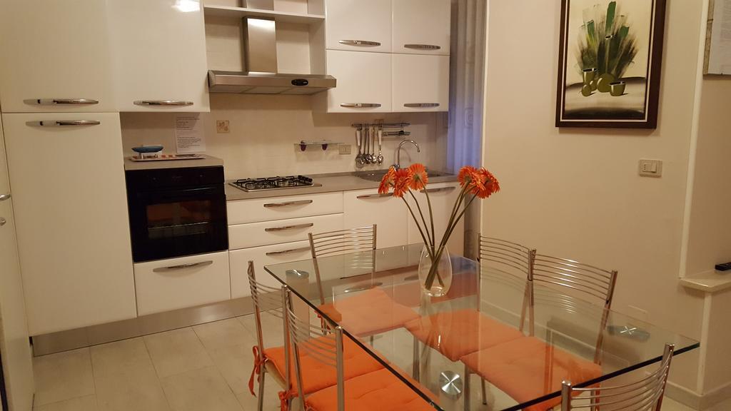 Two-Bedroom Apartment,398667663:JPEG