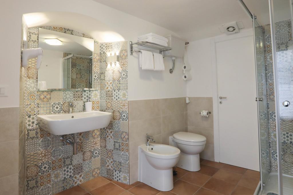 Triple Room Private External Bathroom