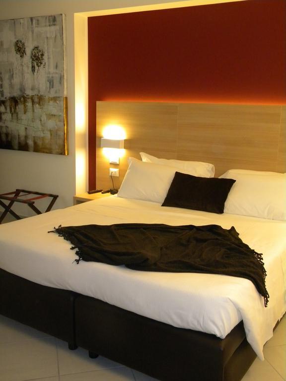Apartament typu Suite z 2 sypialniami, balkonem i widokiem na morze – aneks