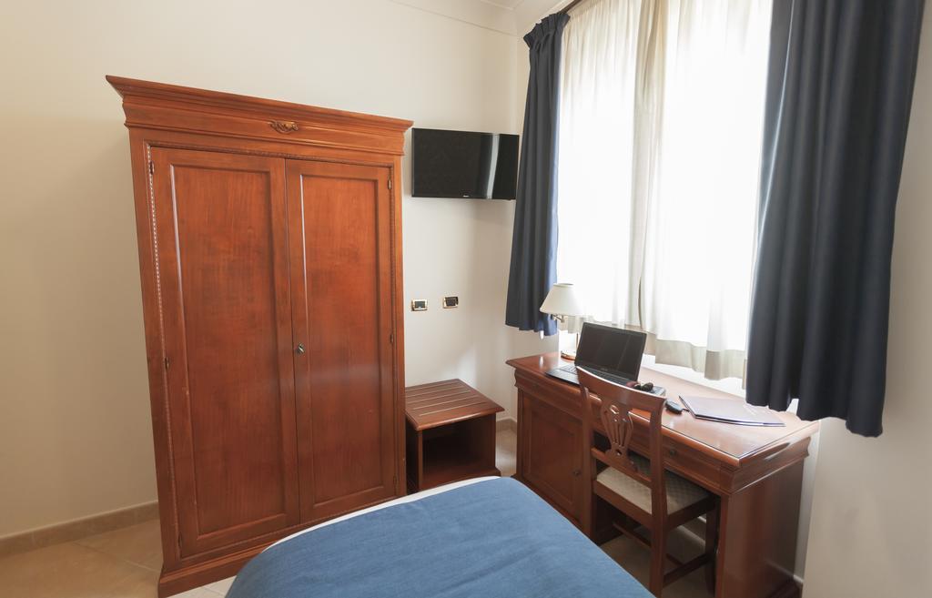 Single Room French Bed