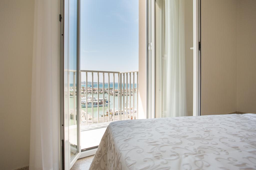 Triple Room Sea View