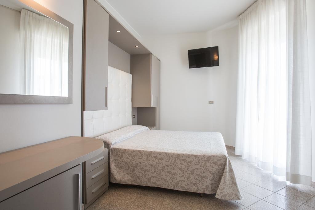 Triple Room Sea View