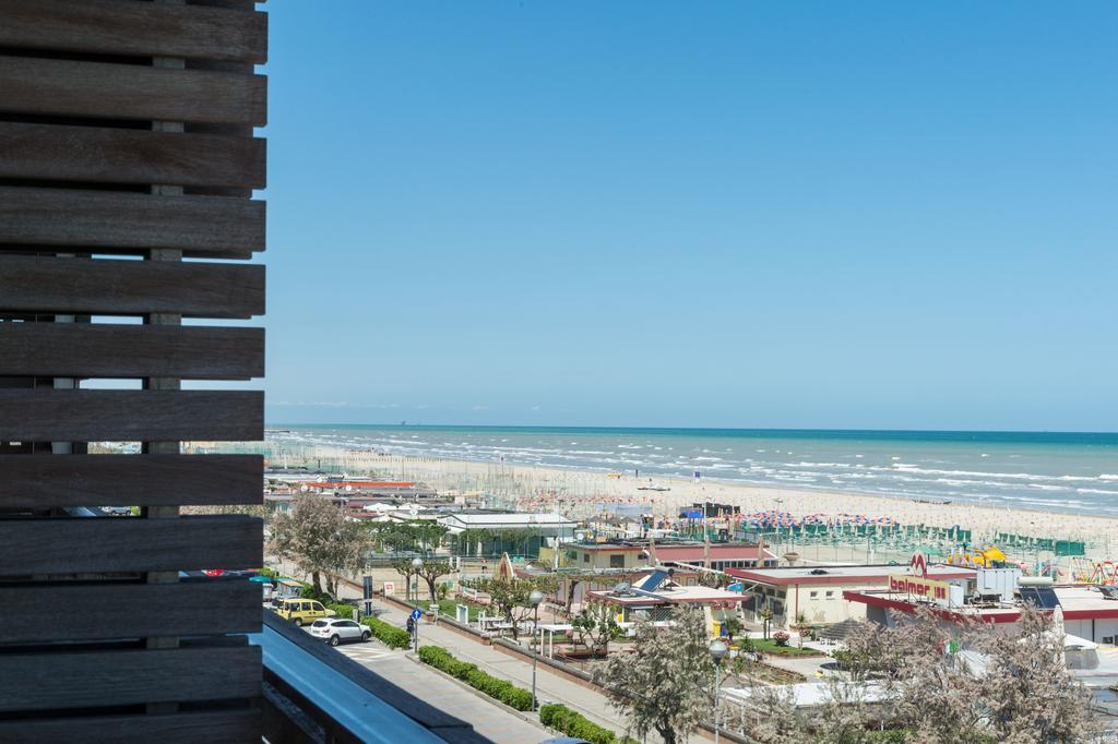 Double or Twin Room Sea View