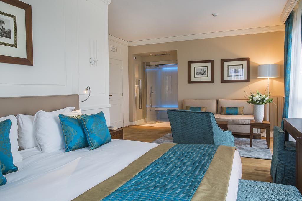 Apartament typu Junior Suite z balkonem