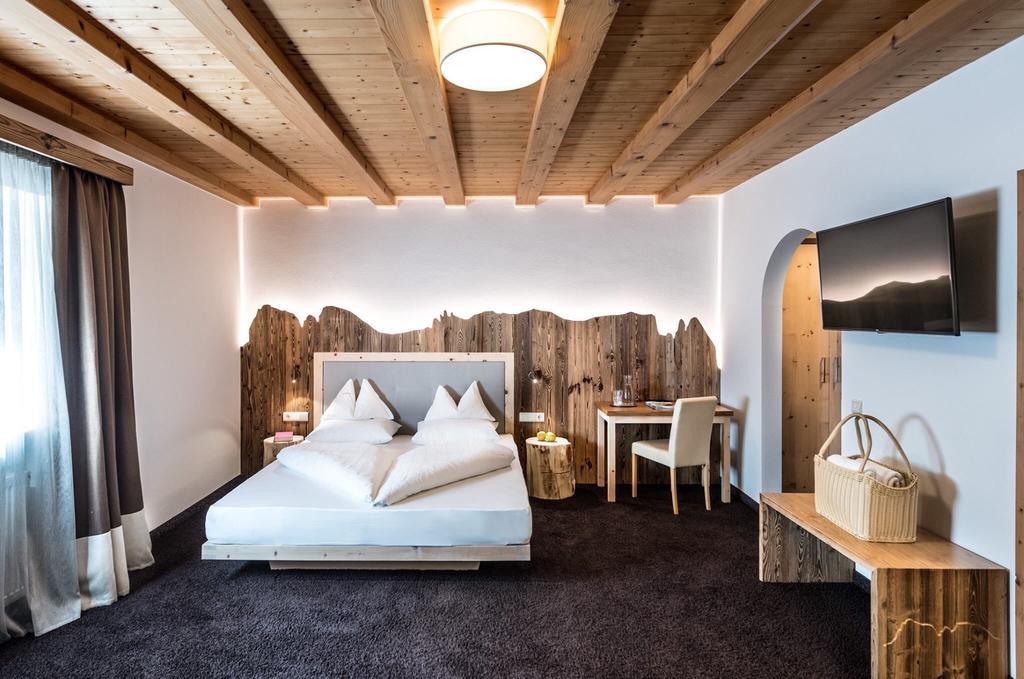 Standard Double Room,1237568800:JPEG