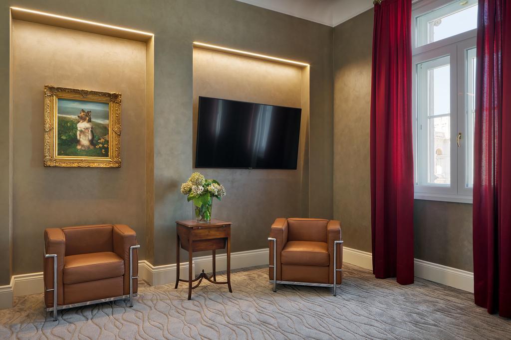 Suite Prestige Square View