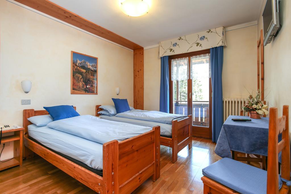 Standard Double or Twin Room Balcony