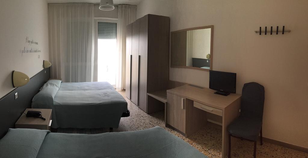 Double or Twin Room Balcony Sea View